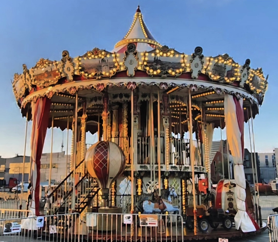 Attraction available for rent